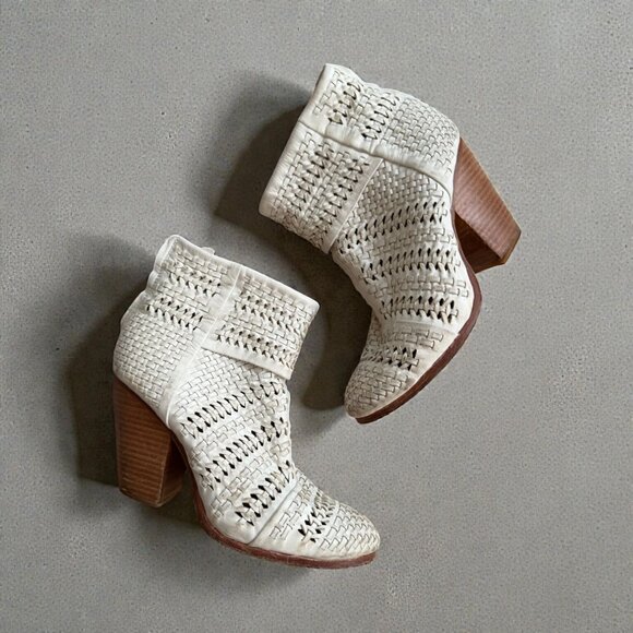 RAG & BONE Off White Woven Leather Ankle Boots Size 39.5 / 9.5 - Picture 1 of 12